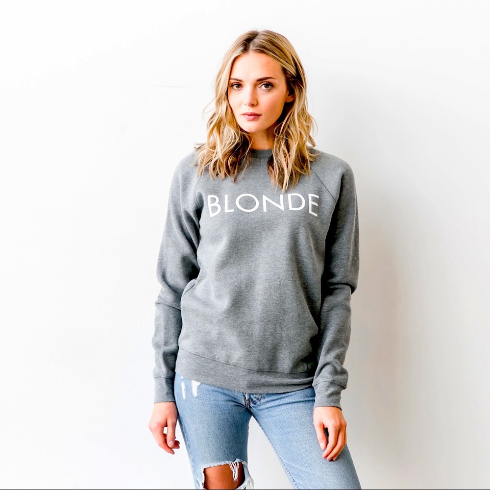 This is the “BLONDE crew neck”The size is a S/M!